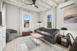 105 Paul Gore St - Photo 1 of 1