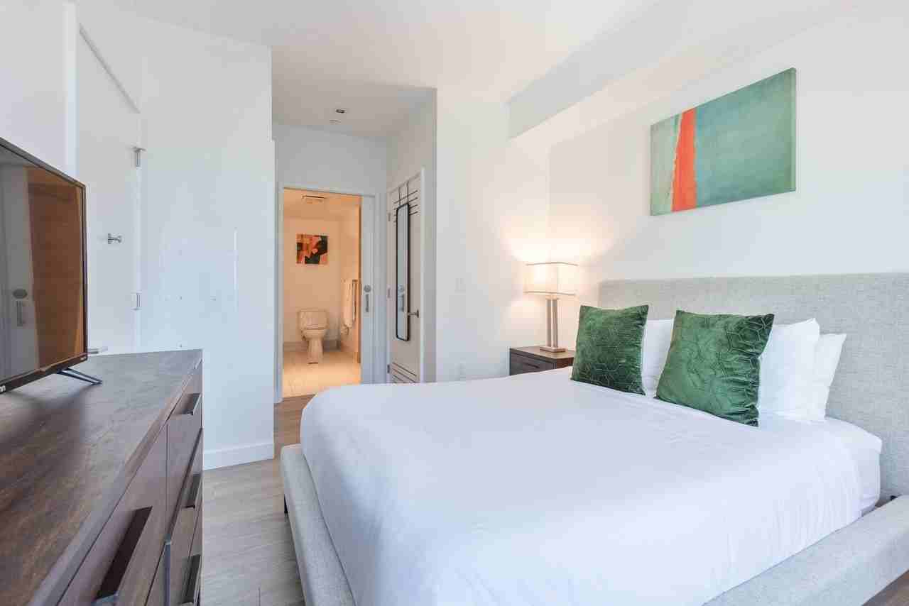 290 Congress St #1512292P - Photo 5 of 12