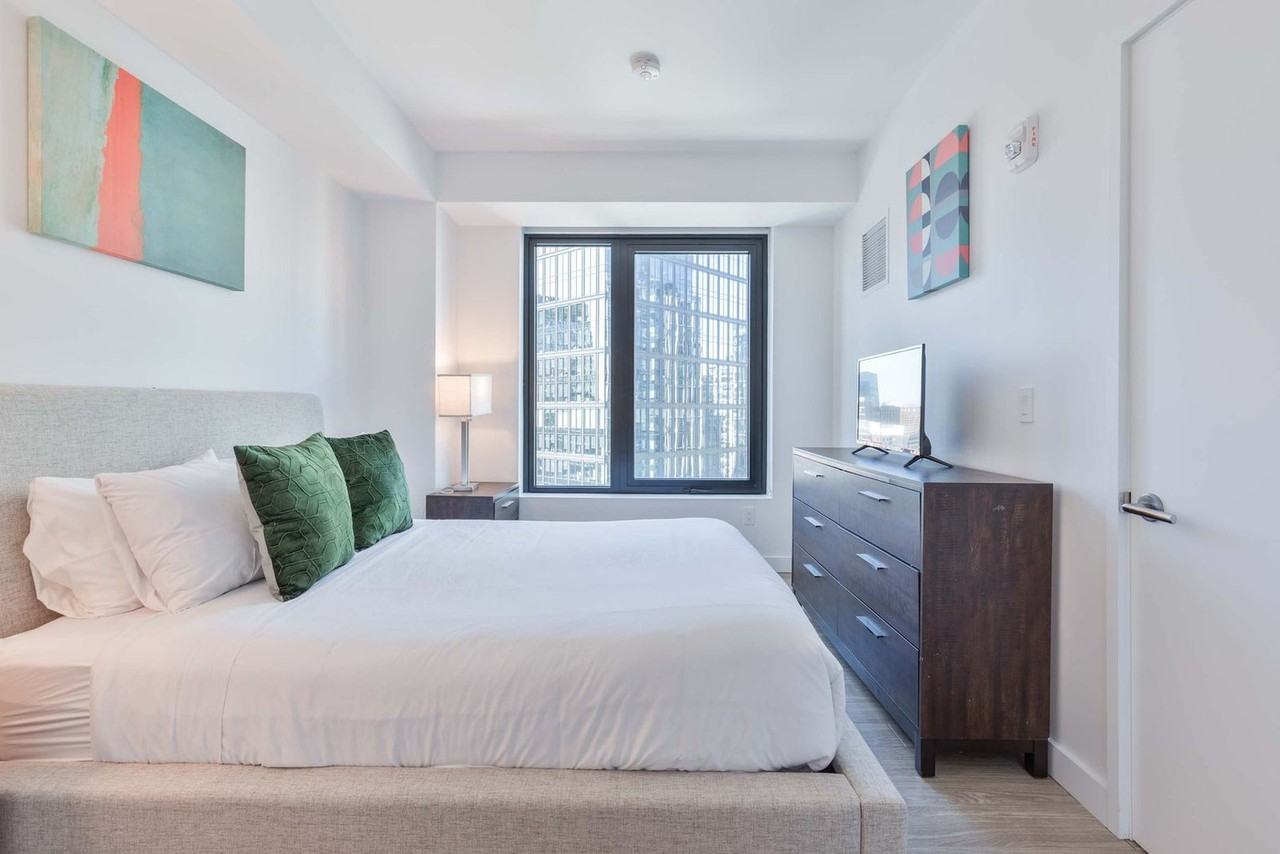 290 Congress St #1512292P - Photo 6 of 12