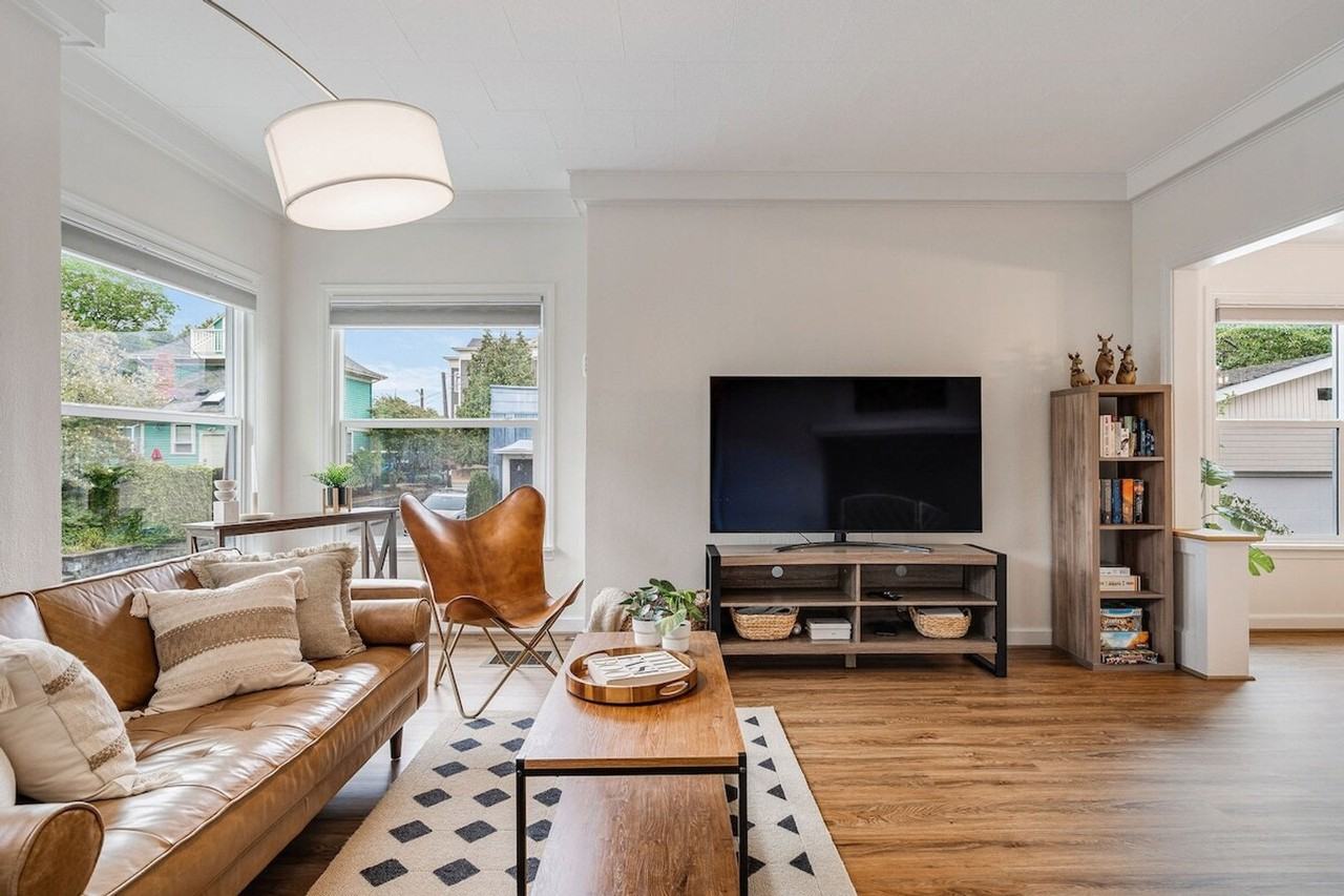 715 W Wheeler St #1036024P - Photo 4 of 41