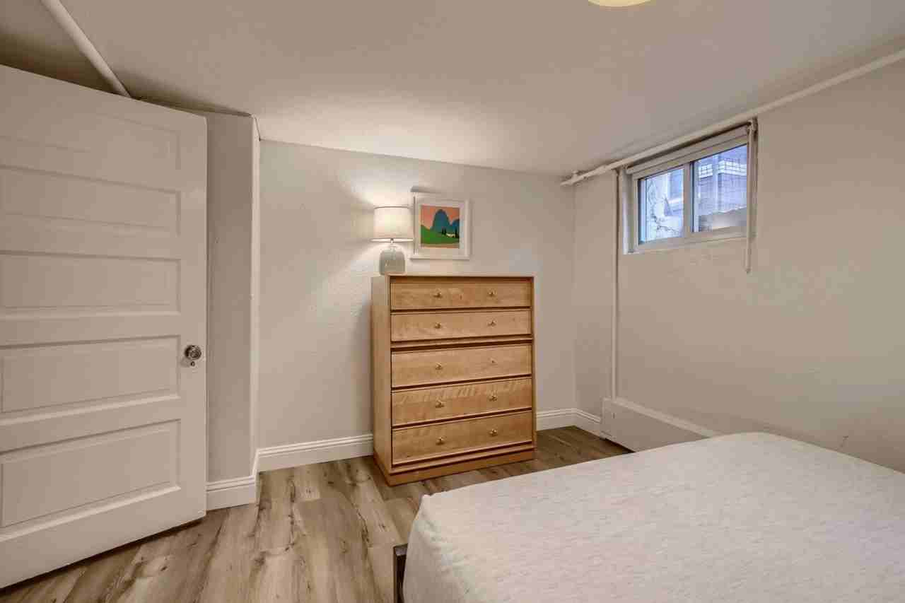 1240 York Street - Photo 6 of 29