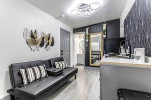 featured image of 5343 Hermosa St