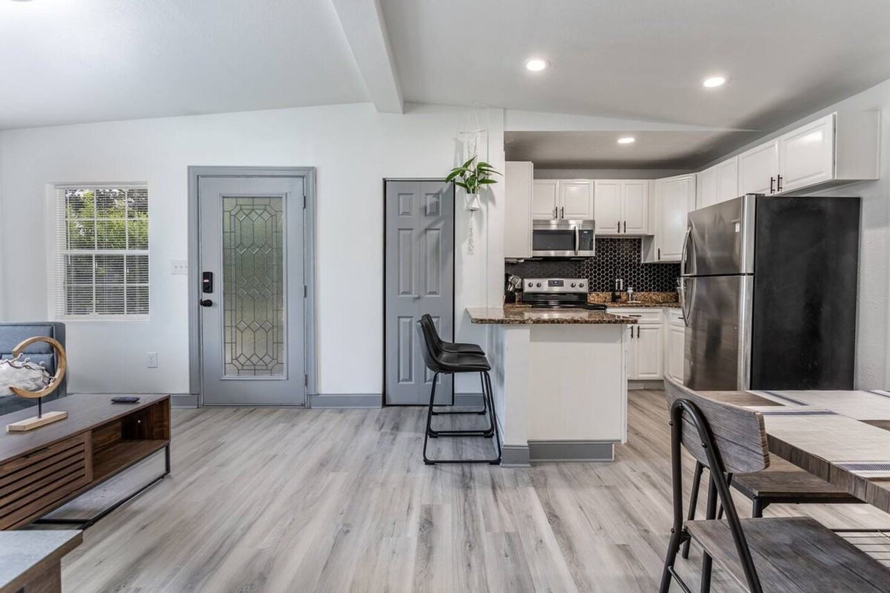5343 Hermosa St #1094237P - Photo 3 of 46