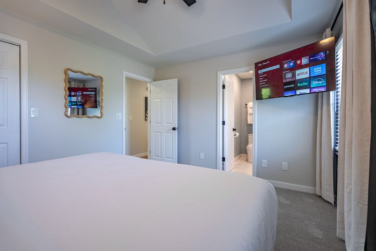 18 Huntcliff Dr #1234812P - Photo 5 of 40