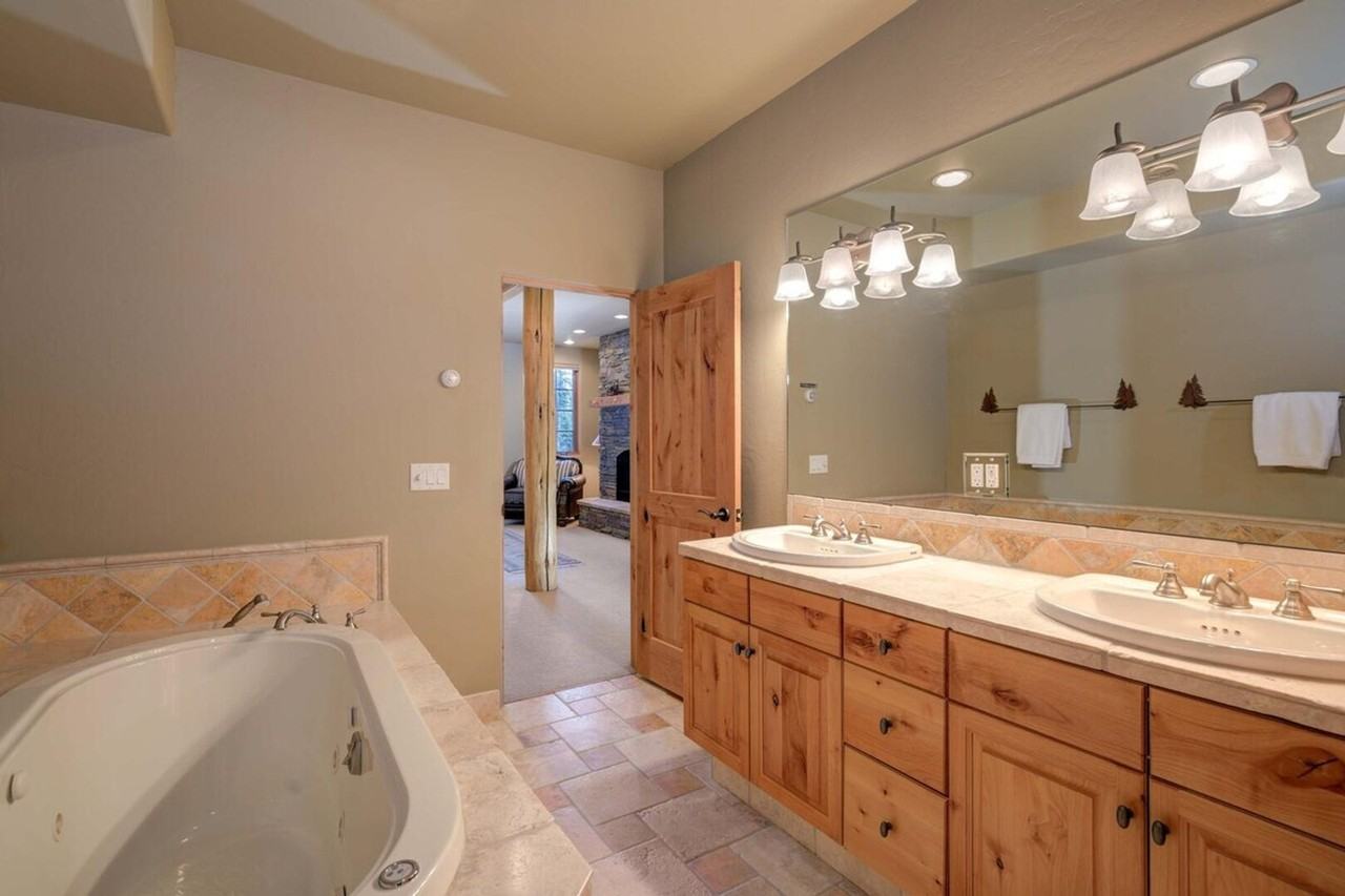 12 12 Lower Mountain Home Road #1255698P - Photo 4 of 31