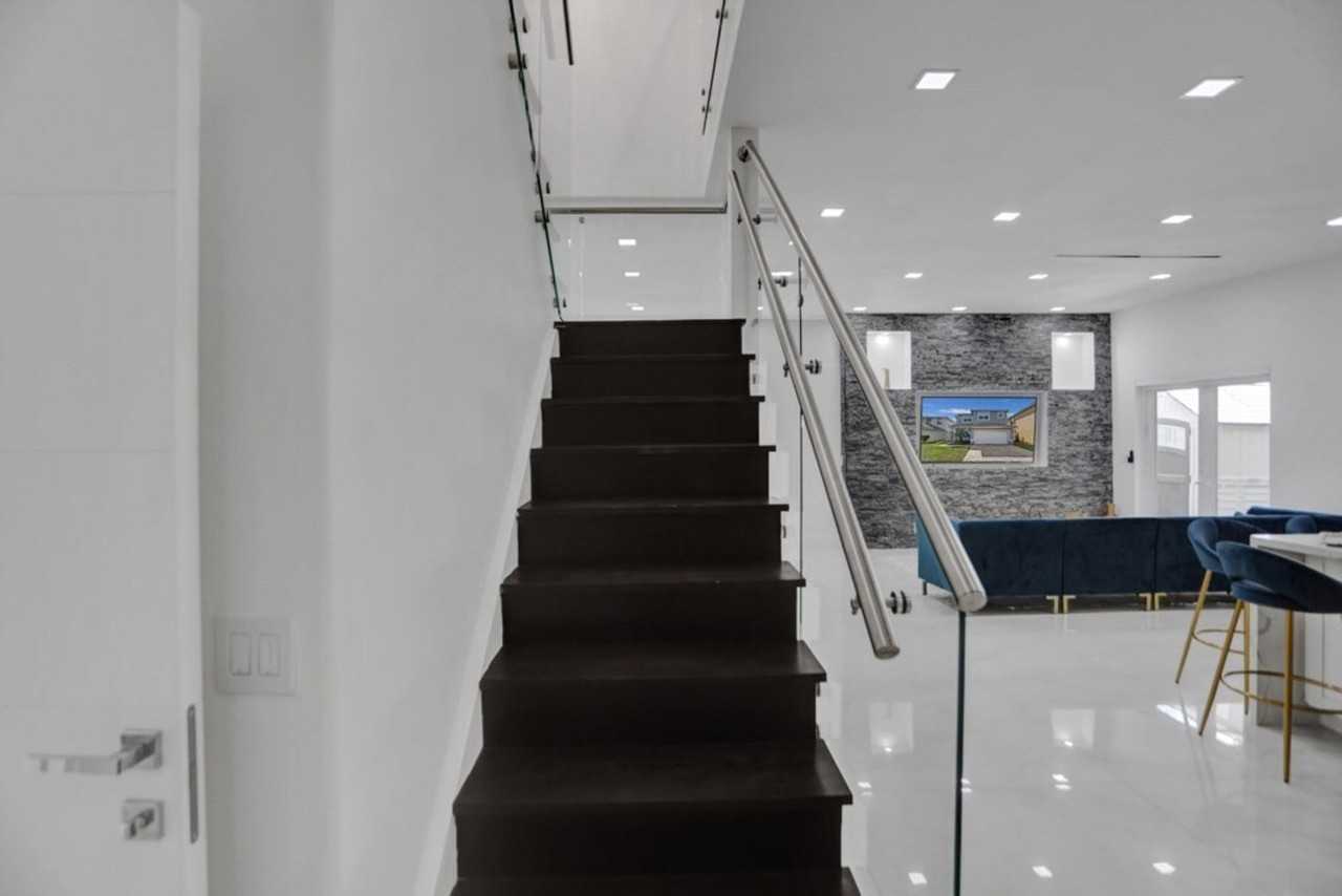 3824 Sw 49th Pl #1255736P - Photo 3 of 50