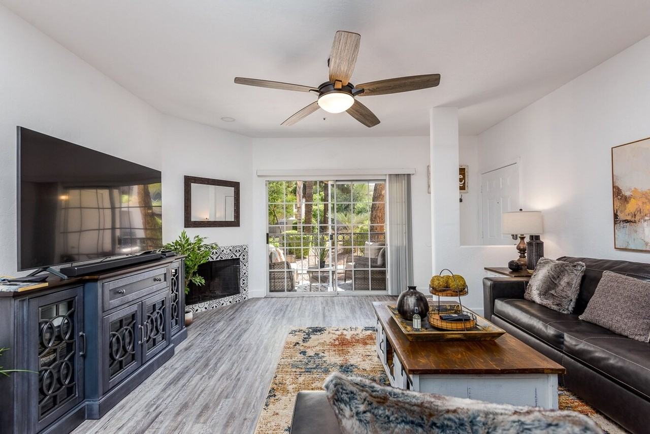 14145 North 92nd Street - Photo 2 of 59