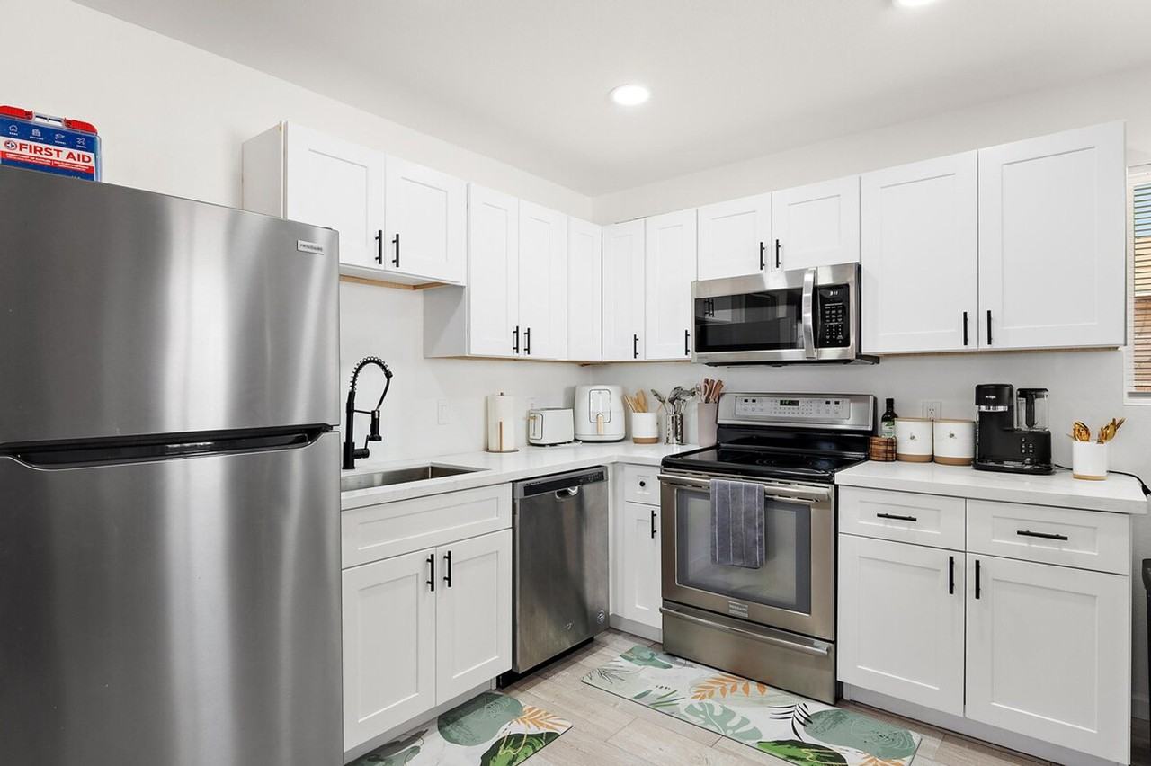 2223 W Georgia Ave #1244361P - Photo 6 of 19
