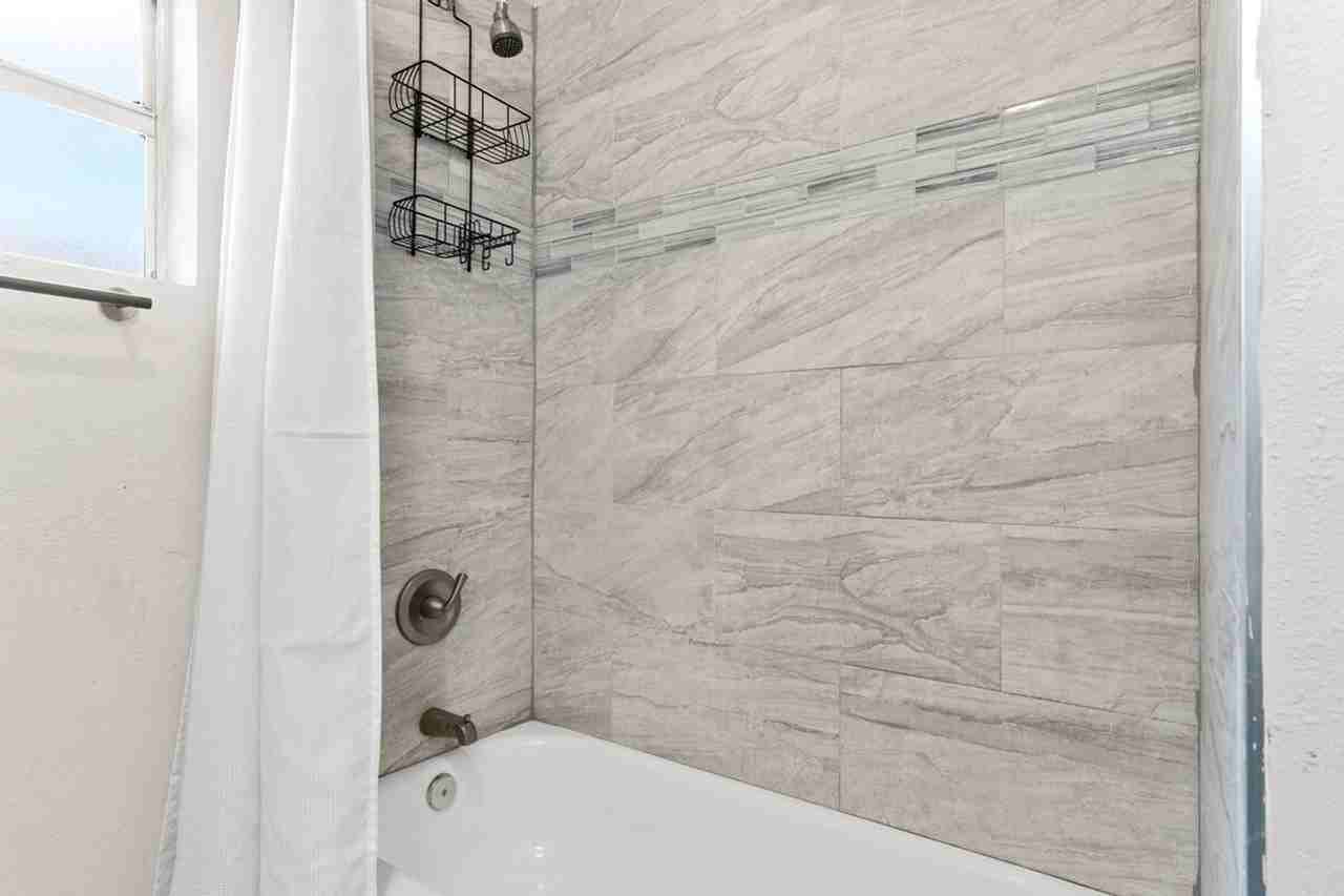 3602 E Chelsea St #1244344P - Photo 5 of 23