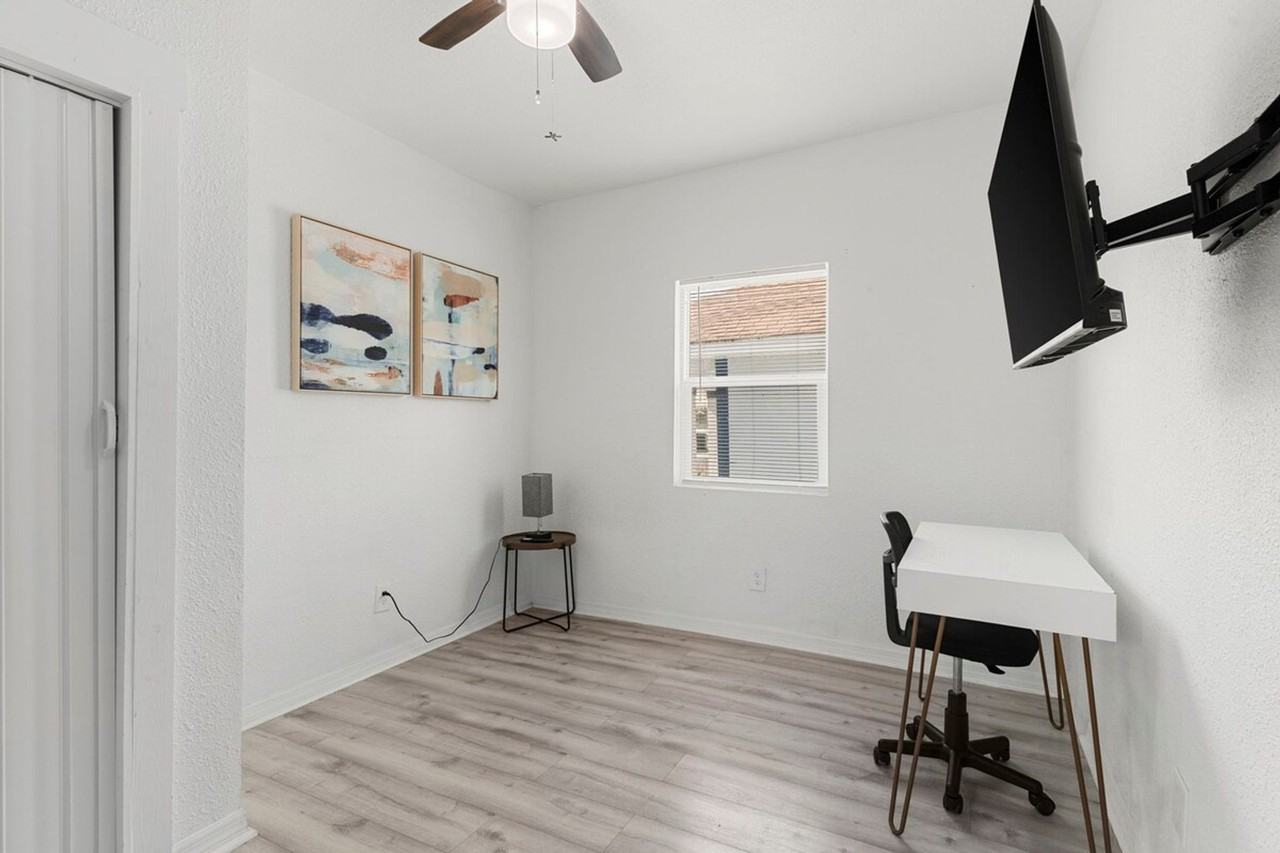 2213 E 18th Ave #1244316P - Photo 2 of 22