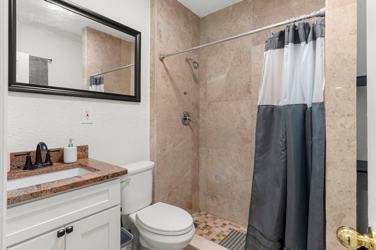 2213 E 18th Ave #1244316P - Photo 4 of 22