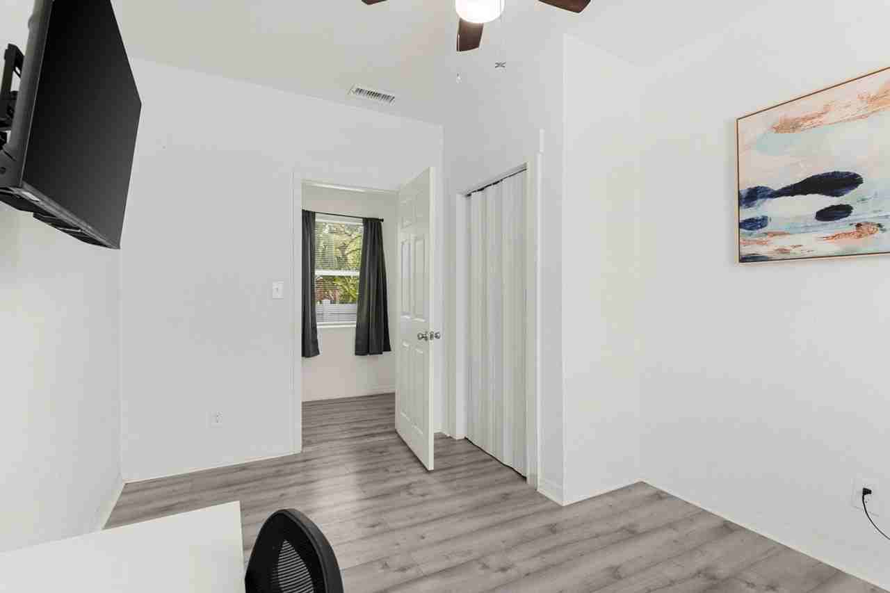 2213 E 18th Ave #1244316P - Photo 6 of 22