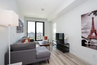 1020 Rue De La Montagne - Photo 1 of 1