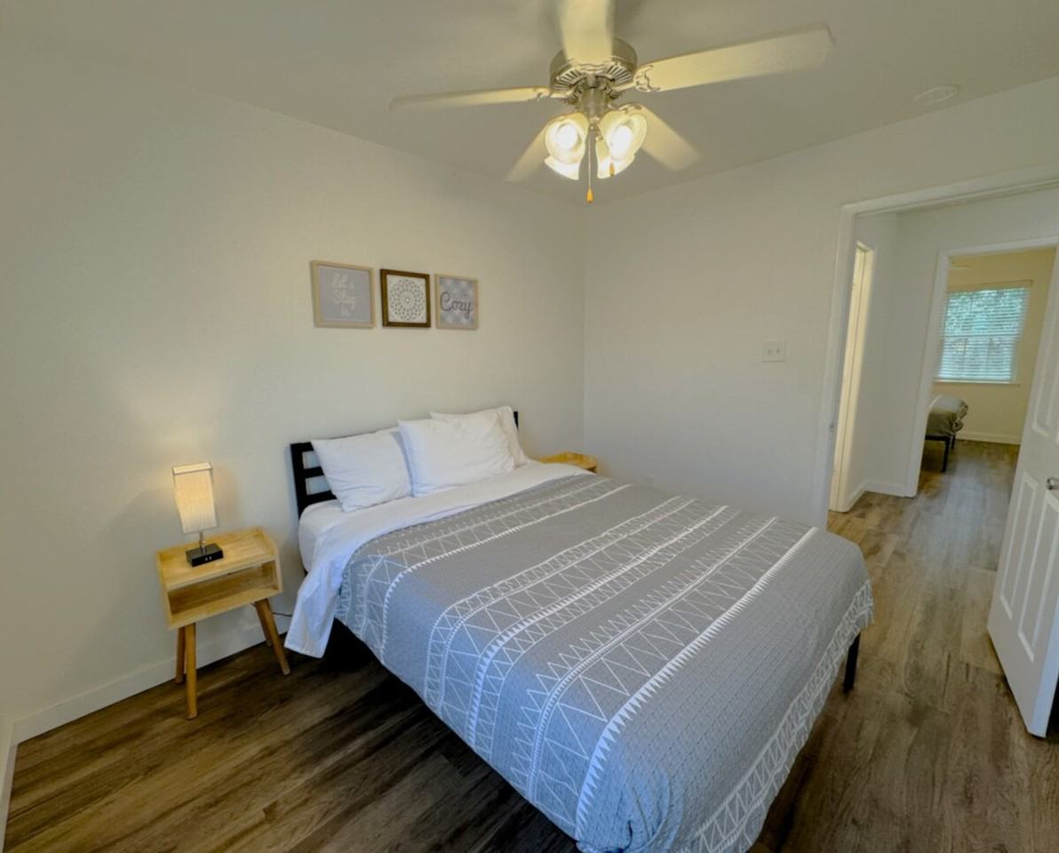 624 S Cedar St #1296538P - Photo 7 of 16