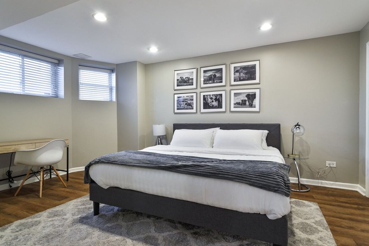 2219 N Bissell St #1359763P - Photo 7 of 17