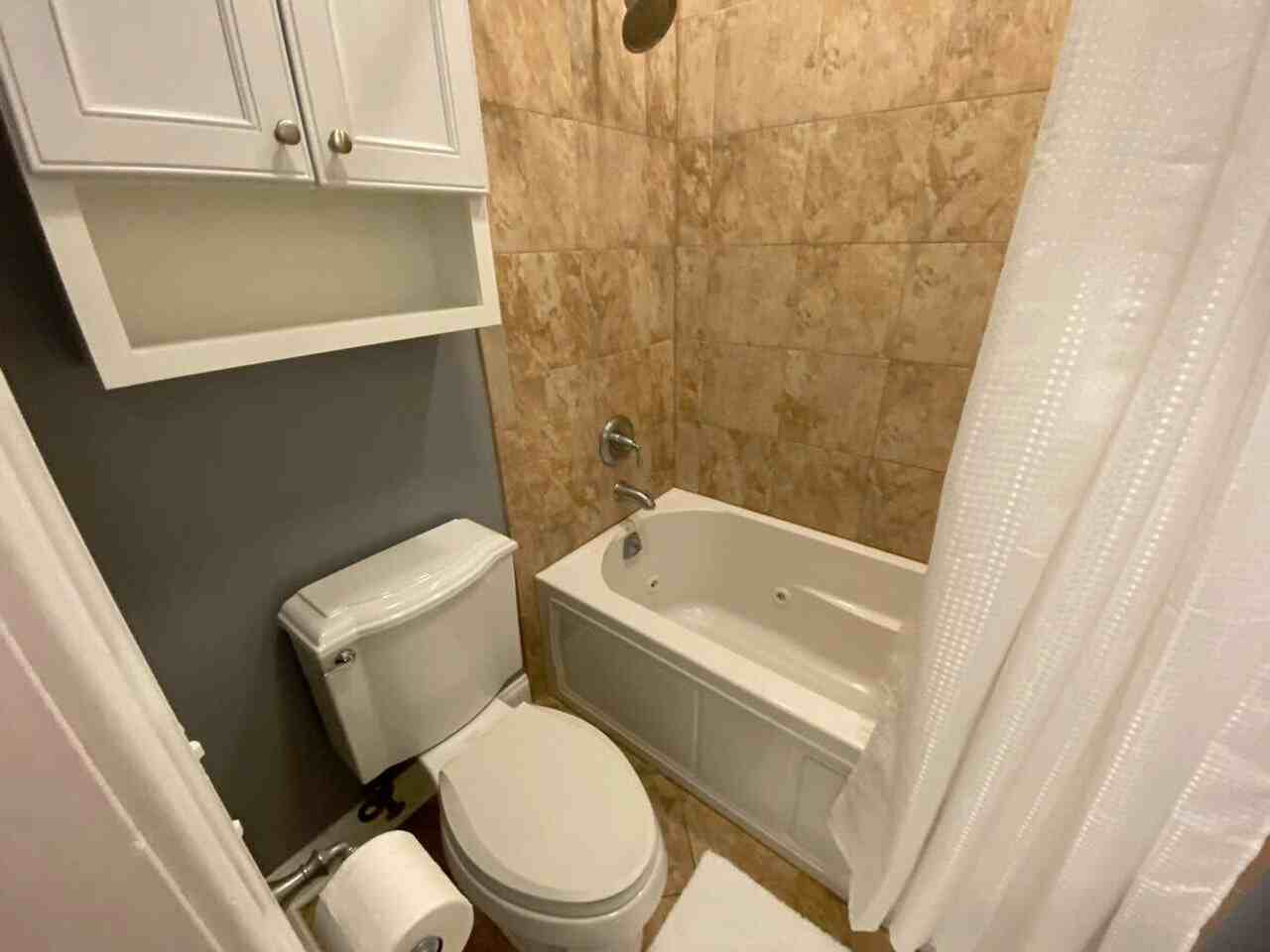 2244 N Dayton St #1373168P - Photo 2 of 14