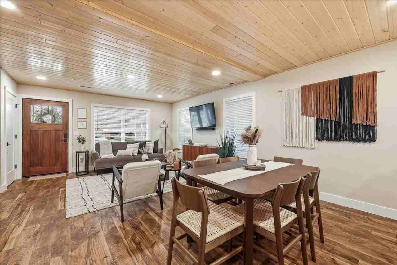 1434 S Euclid Ave #1388271P - Photo 5 of 38