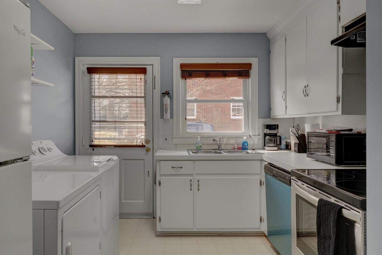 814 N Buchanan Blvd #1388446P - Photo 6 of 15