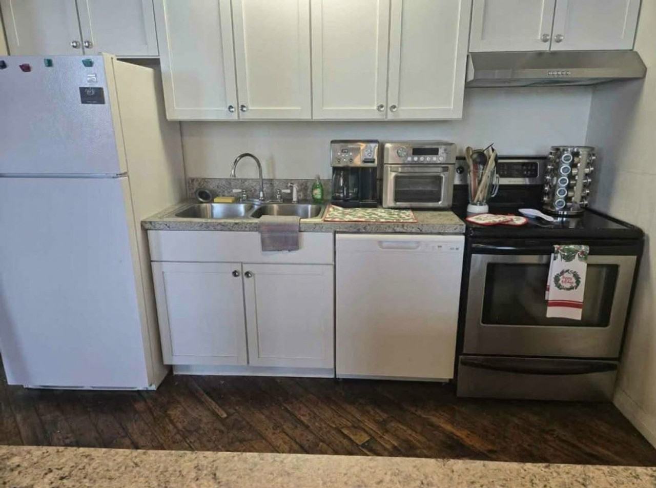 226 Mount Elliott St #1437639P - Photo 6 of 15
