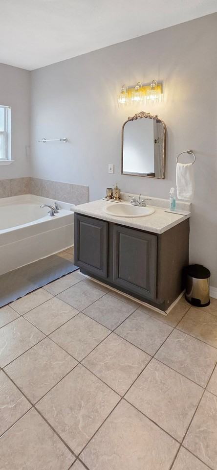 1805 Irish Hill Dr #1490298P - Photo 6 of 34