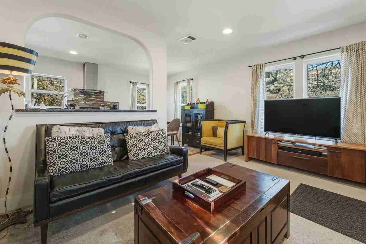 512 Bouldin Ave #1492689P - Photo 3 of 37