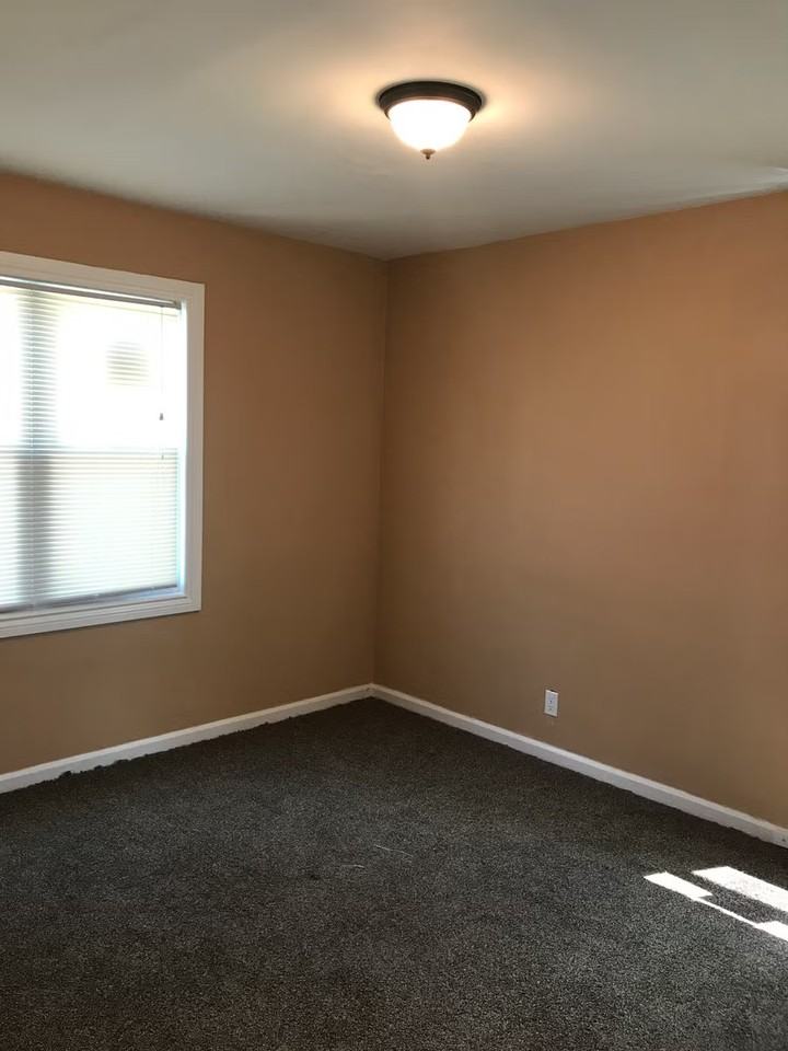7265 Braile St - Photo 4 of 7