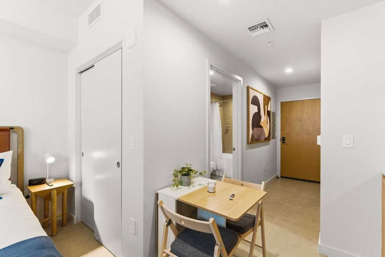 11 Ne 6th St #1492755P - Photo 3 of 27