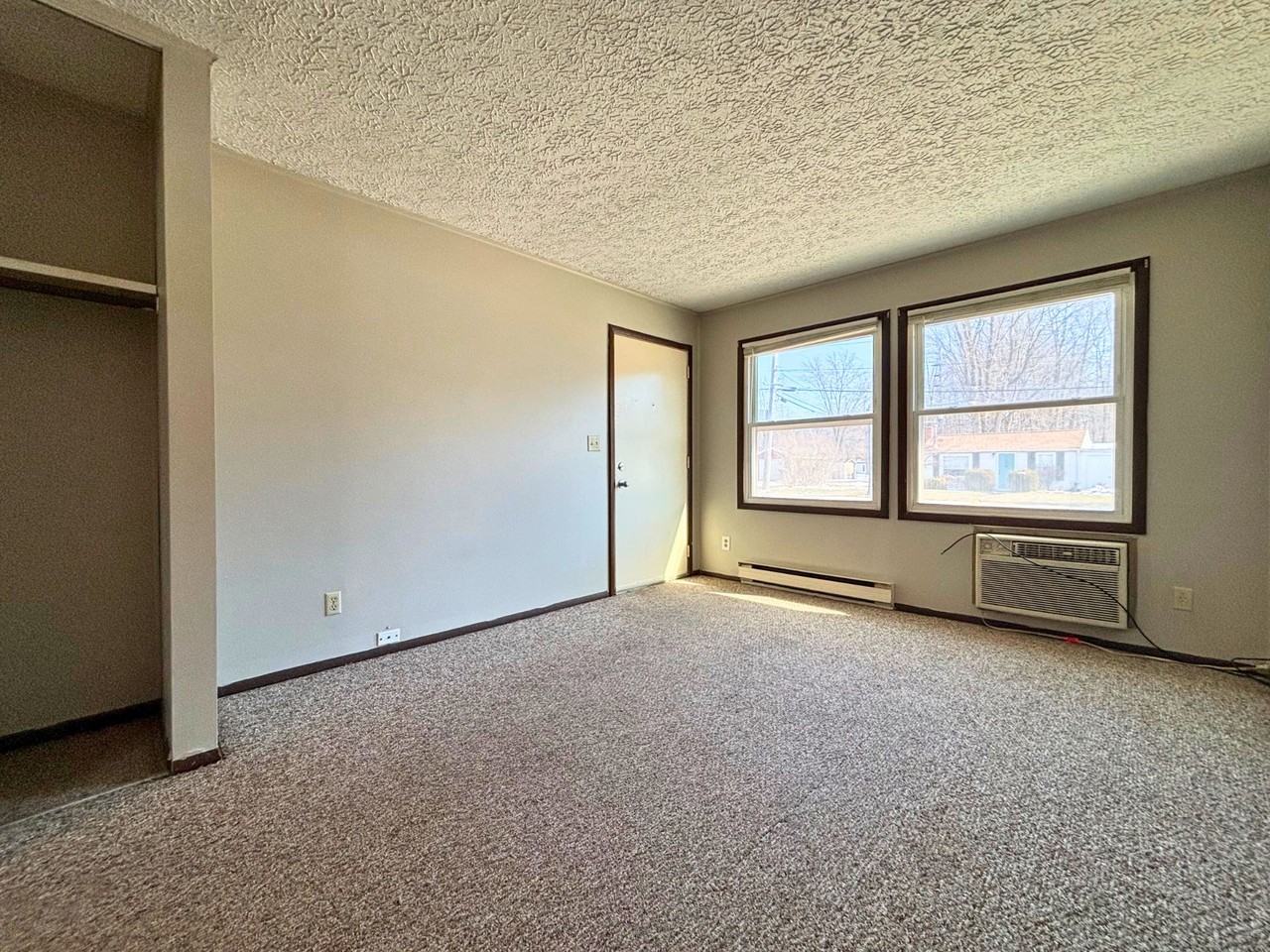 415 Parker St #B - Photo 2 of 7