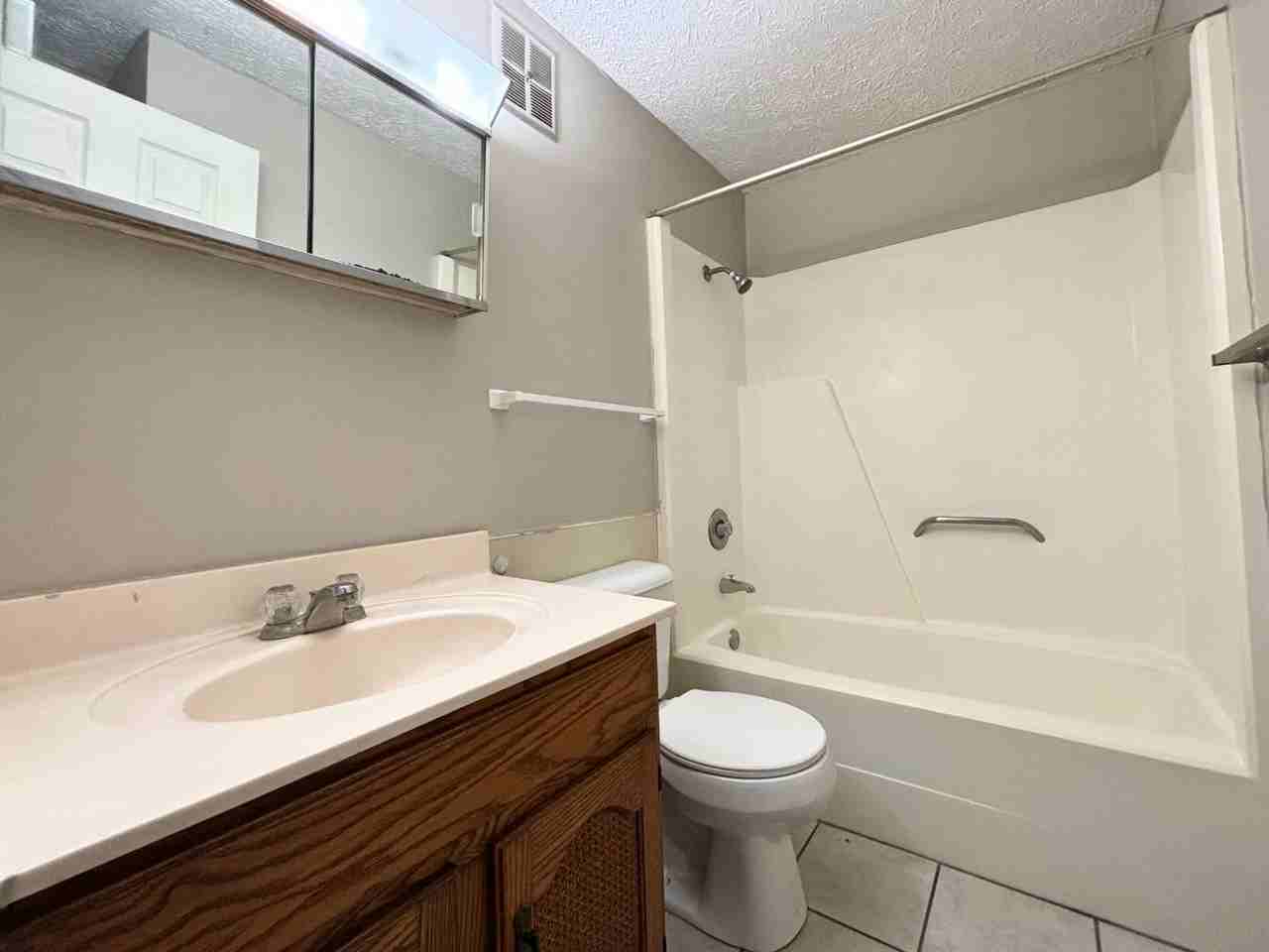 415 Parker St #B - Photo 5 of 7