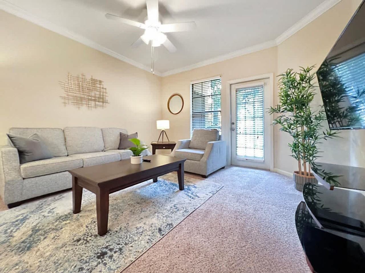 2021 N Lemans Blvd #1504559P - Photo 4 of 23