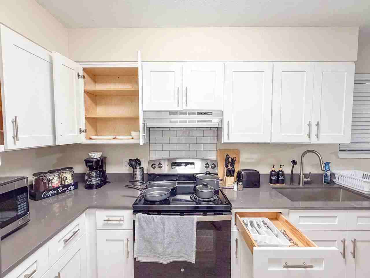 1450 N State Highway 360 #1507123P - Photo 5 of 16