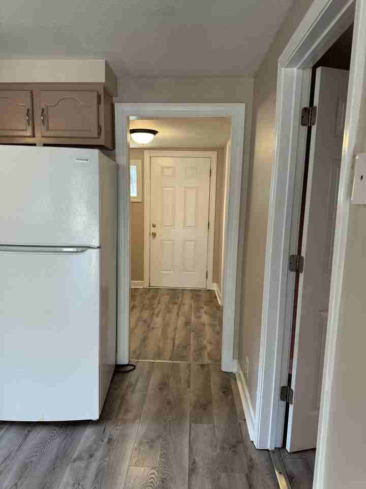 1321 Brookside Ave - Photo 7 of 18