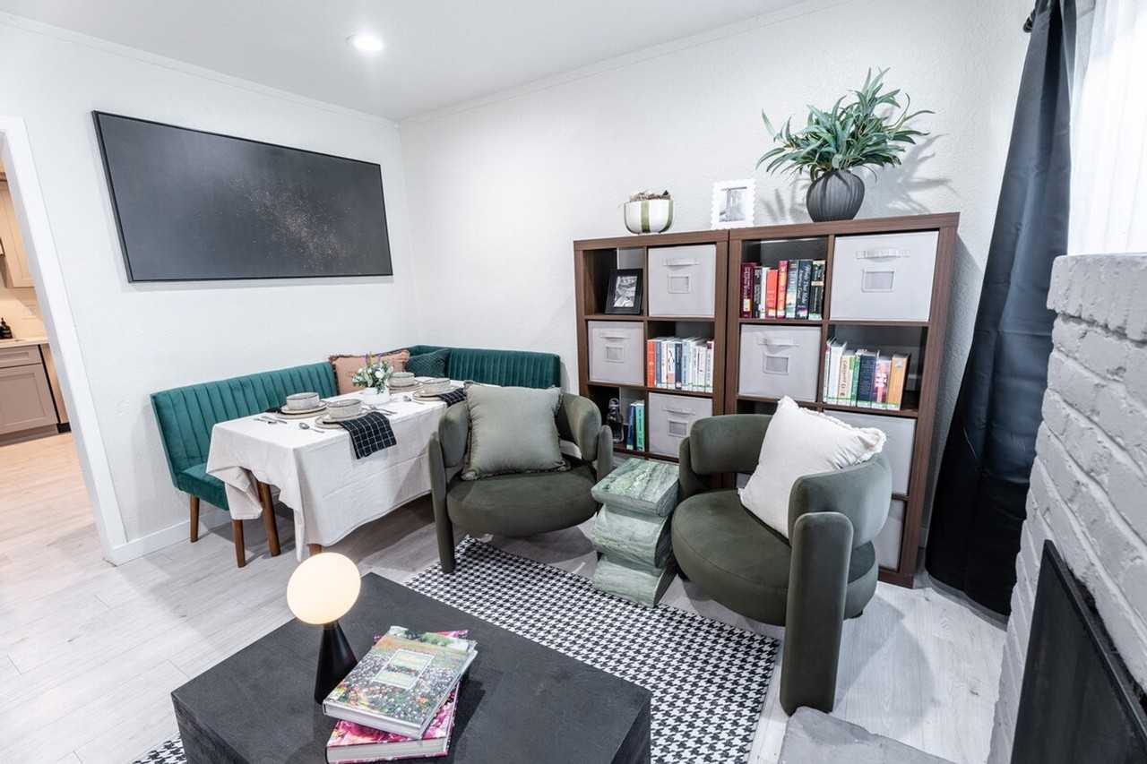 2292 Addison Ave #1511667P - Photo 3 of 35