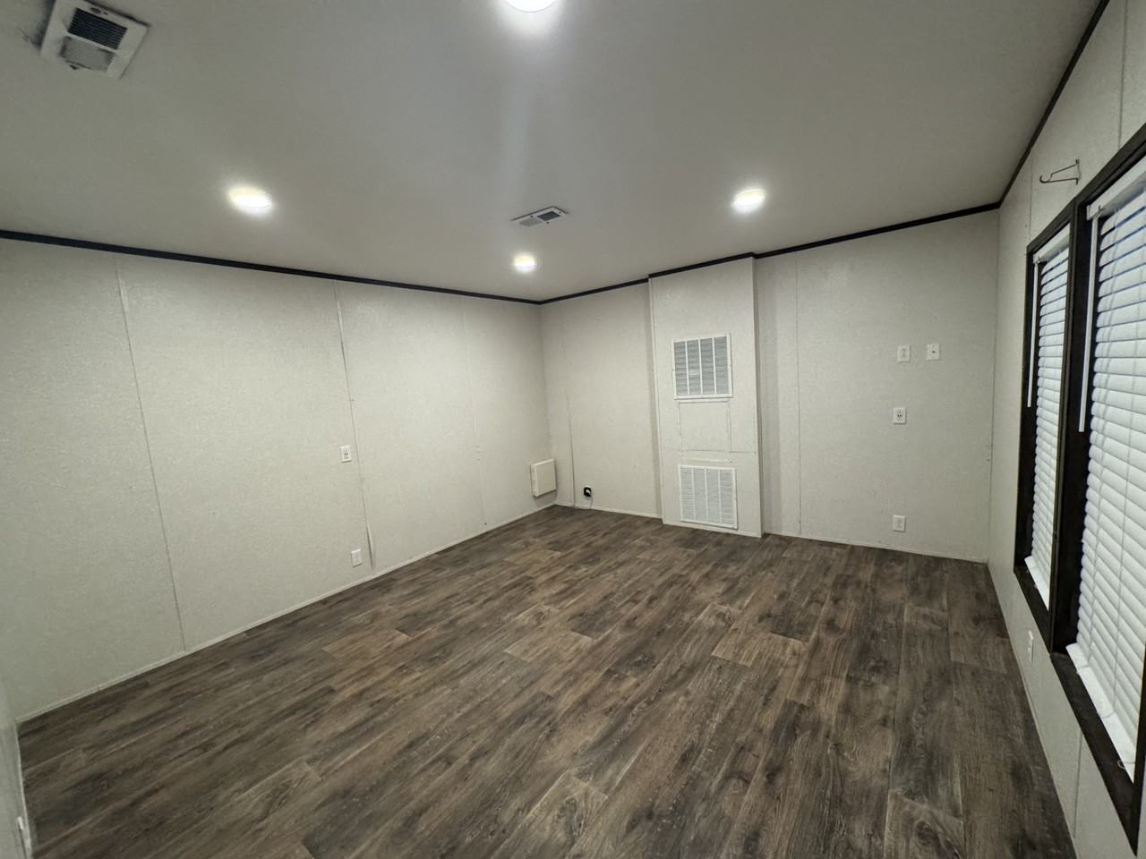 340 Live Oak Rd #5 - Photo 3 of 17