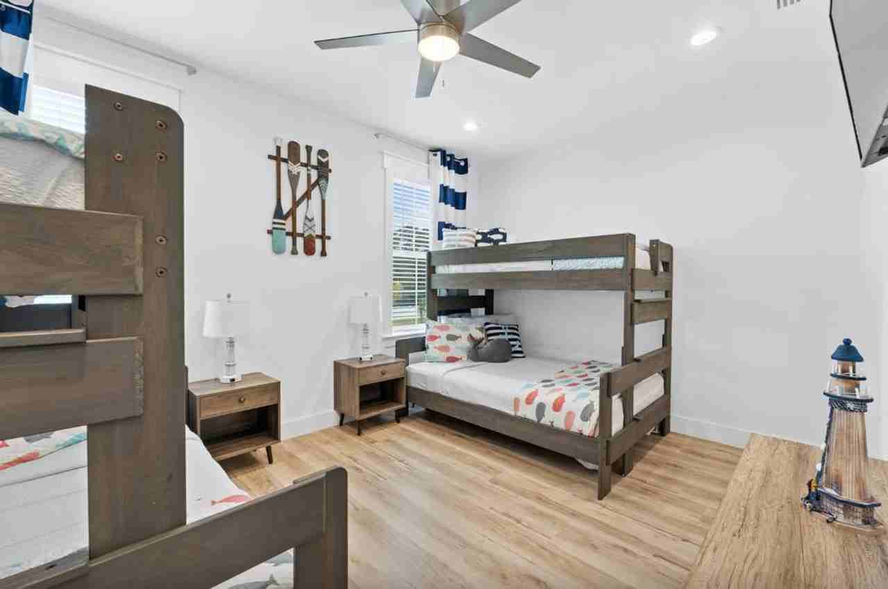 508 Lyndell Ln #1511648P - Photo 7 of 11