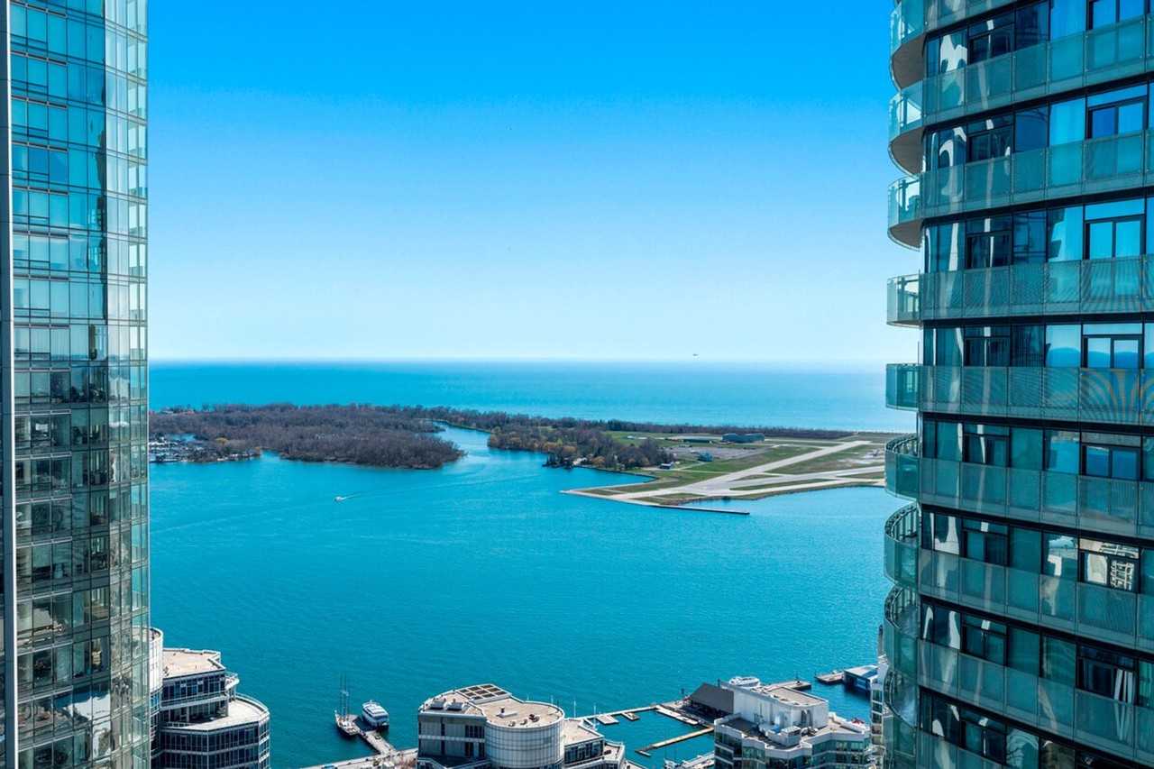 25 Lower Simcoe St #1512535P - Photo 4 of 13