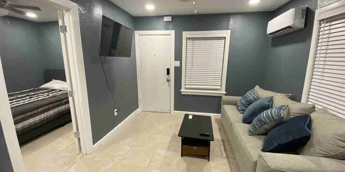 235 W Robertson Rd #B - Photo 2 of 7