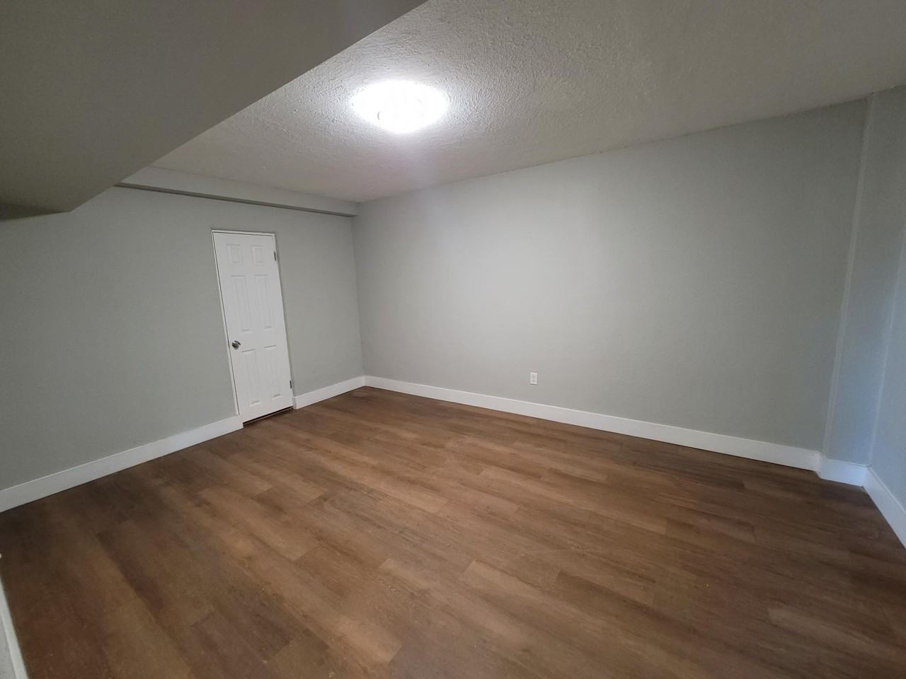 1105 Sewanee Dr #5 - Photo 4 of 9