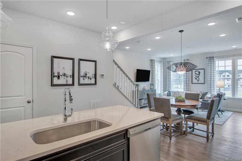 8030 Wistar Glen Dr #A - Photo 4 of 16