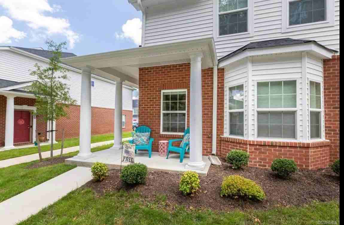 7358 Pebble Lake Dr #1 - Photo 3 of 27