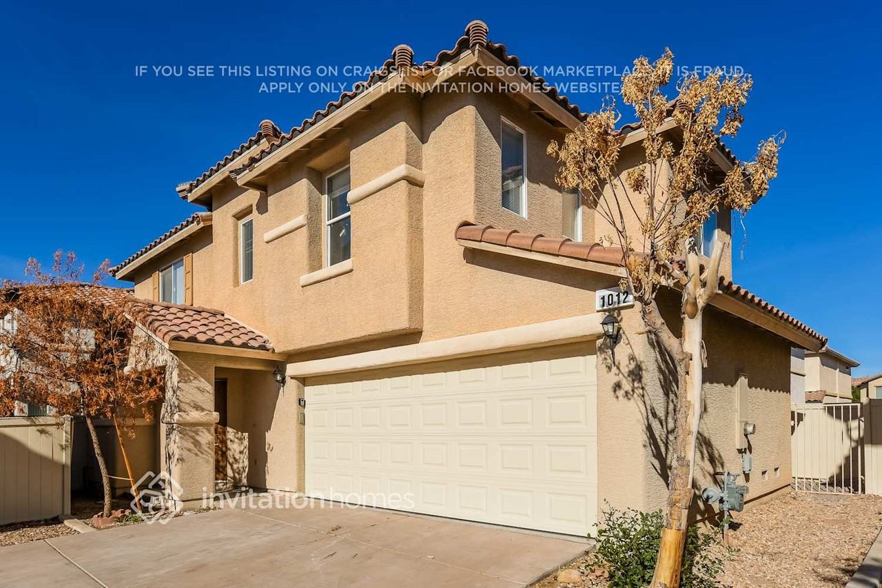 1012 Monte De Oro Ave - Photo 2 of 16