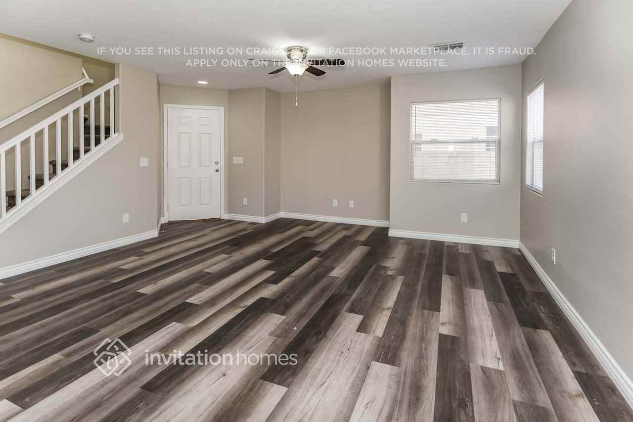 1012 Monte De Oro Ave - Photo 3 of 16