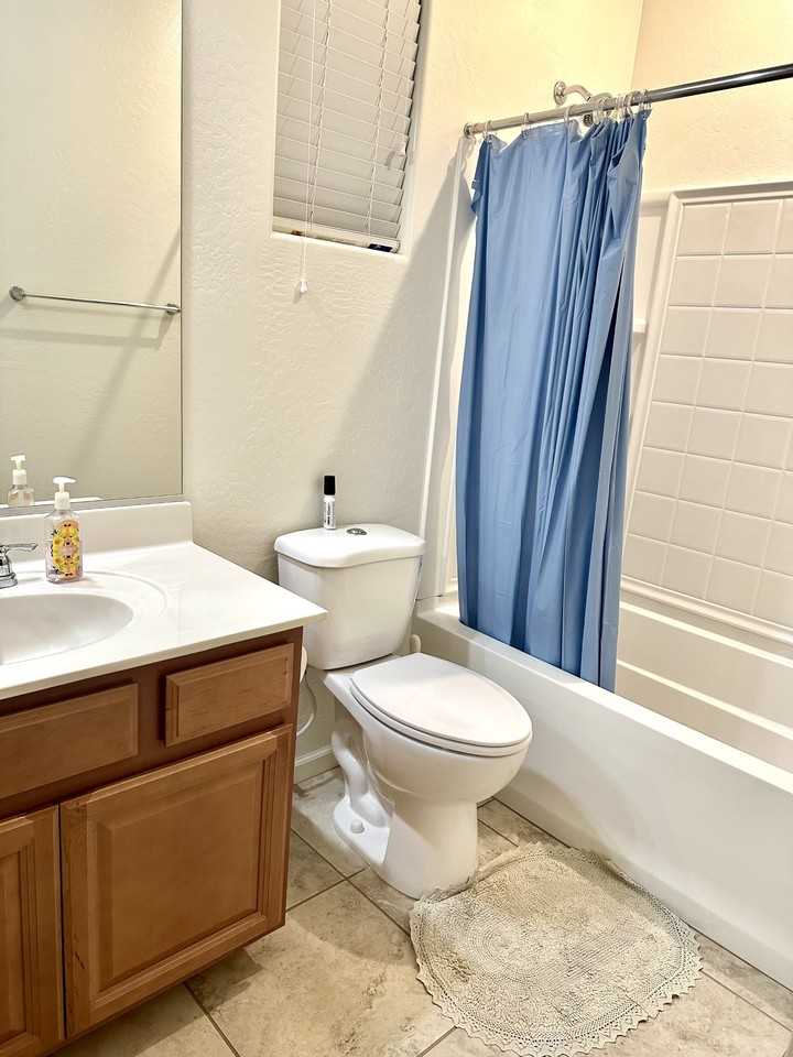 3851 E Balsam Dr - Photo 4 of 11