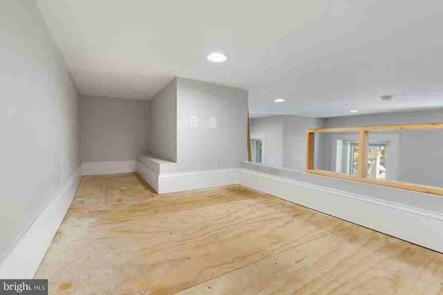 109 Carpenter Ln #1 - Photo 5 of 14