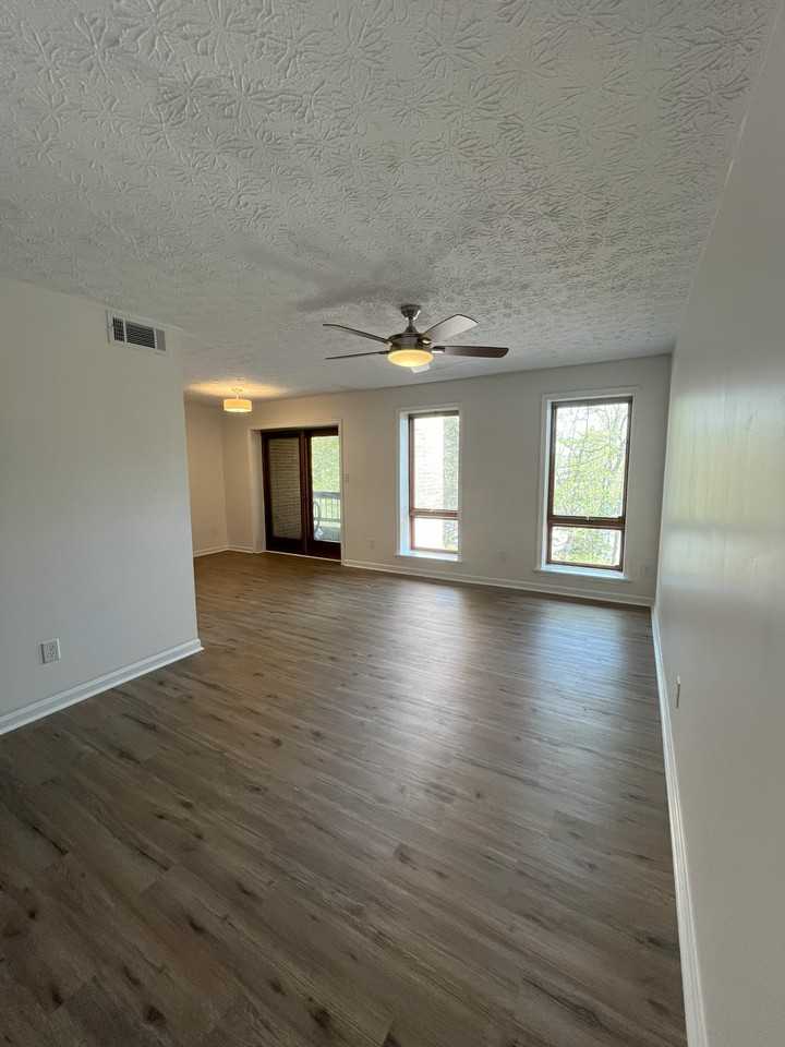 44710 Beechwood Ct - Photo 6 of 21