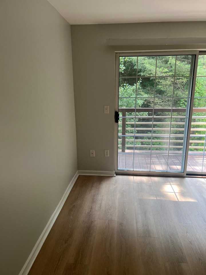 219 Hildred Dr - Photo 3 of 20