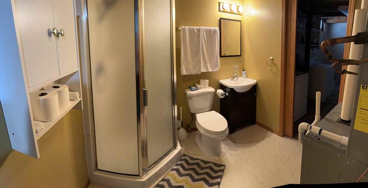 707 E 15th St - Photo 5 of 8