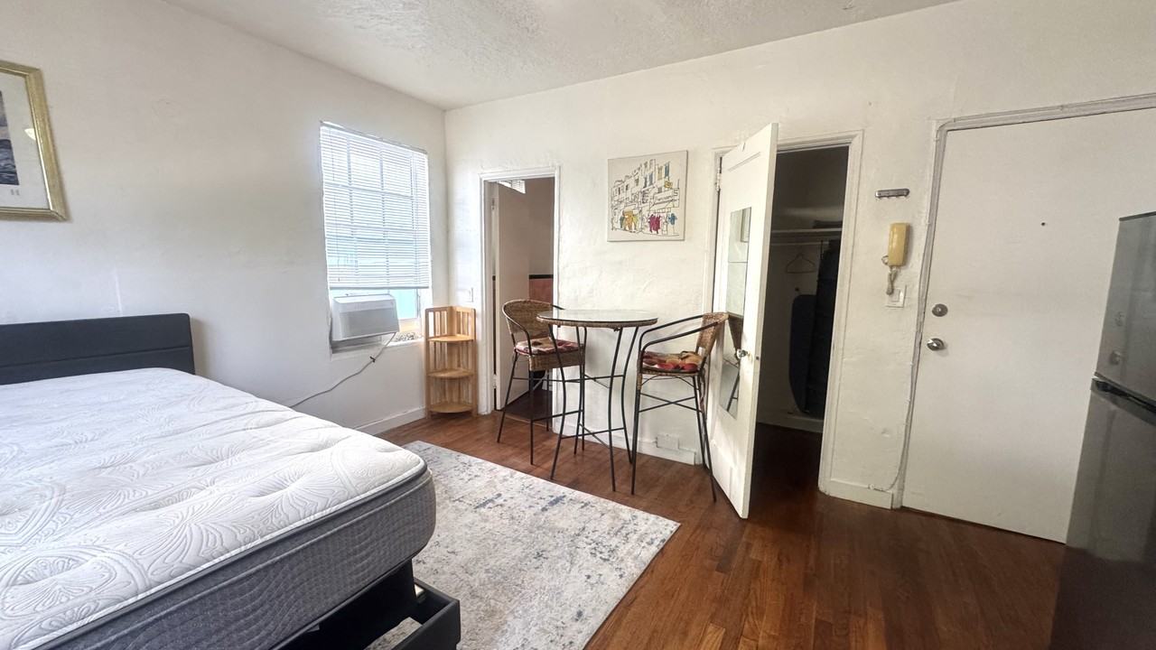 751 Euclid Ave #2A - Photo 3 of 6