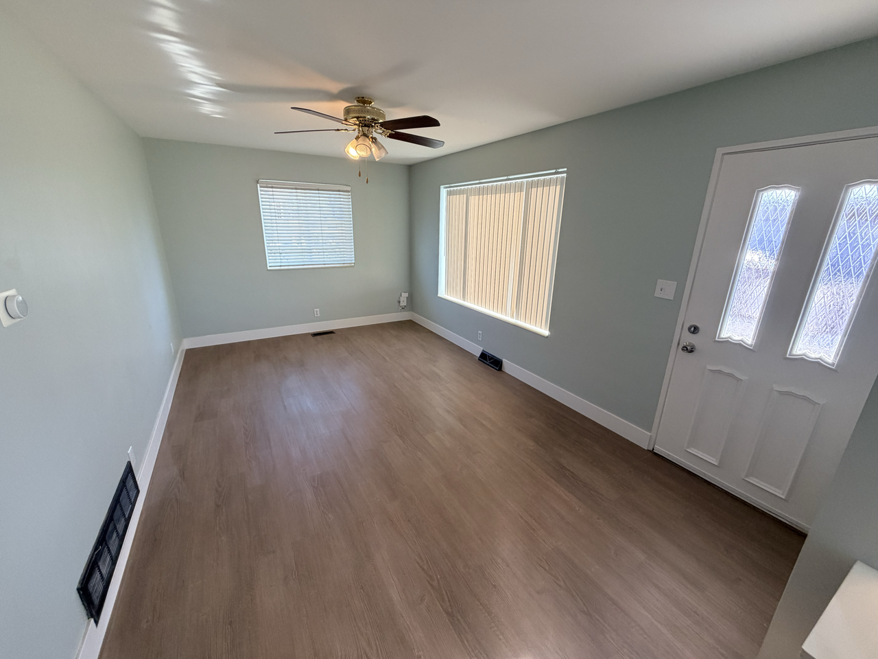 56 W Cottage Ave - Photo 3 of 21