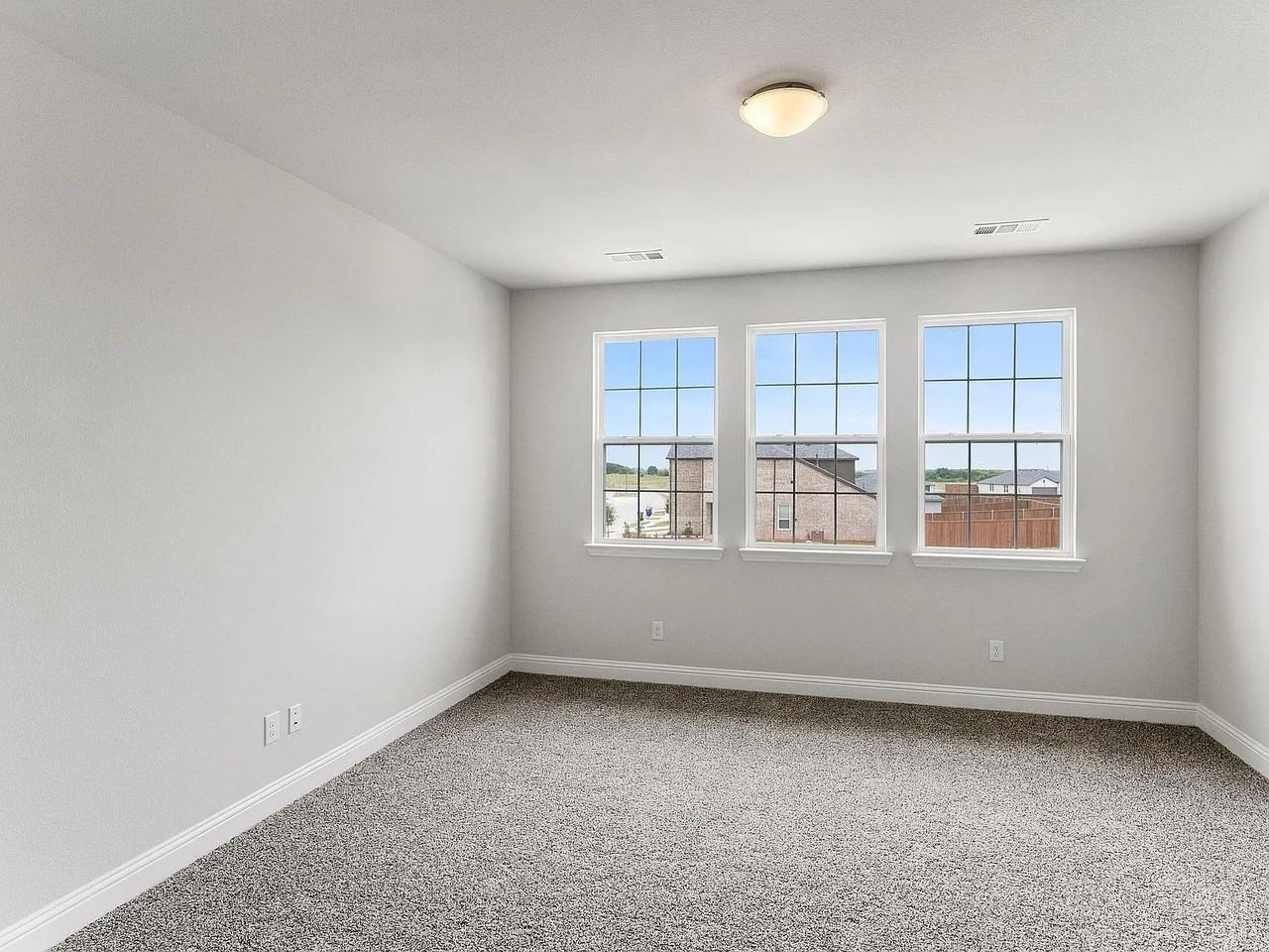 1219 Triton Dr - Photo 2 of 24